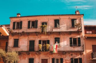 how to report staking rewards in italy