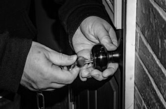 store private key in cold storage low cost