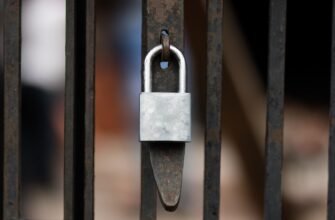 how to protect private key offline